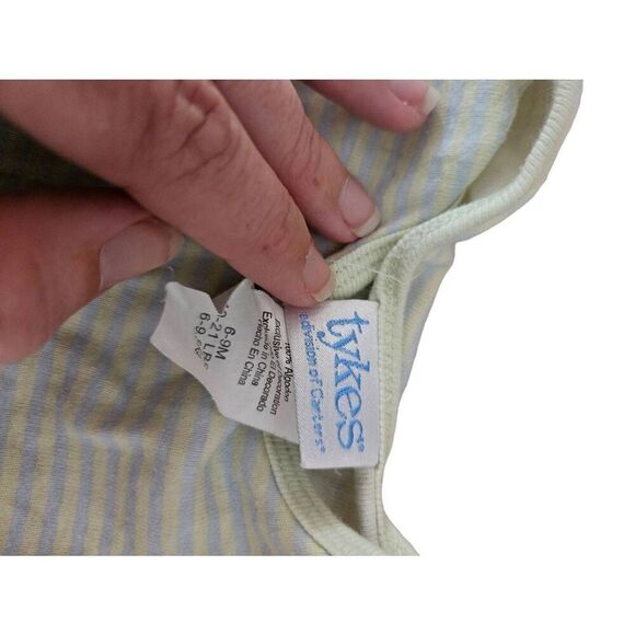 Carter's Tykes 6-9 mo - Picture 2 of 7